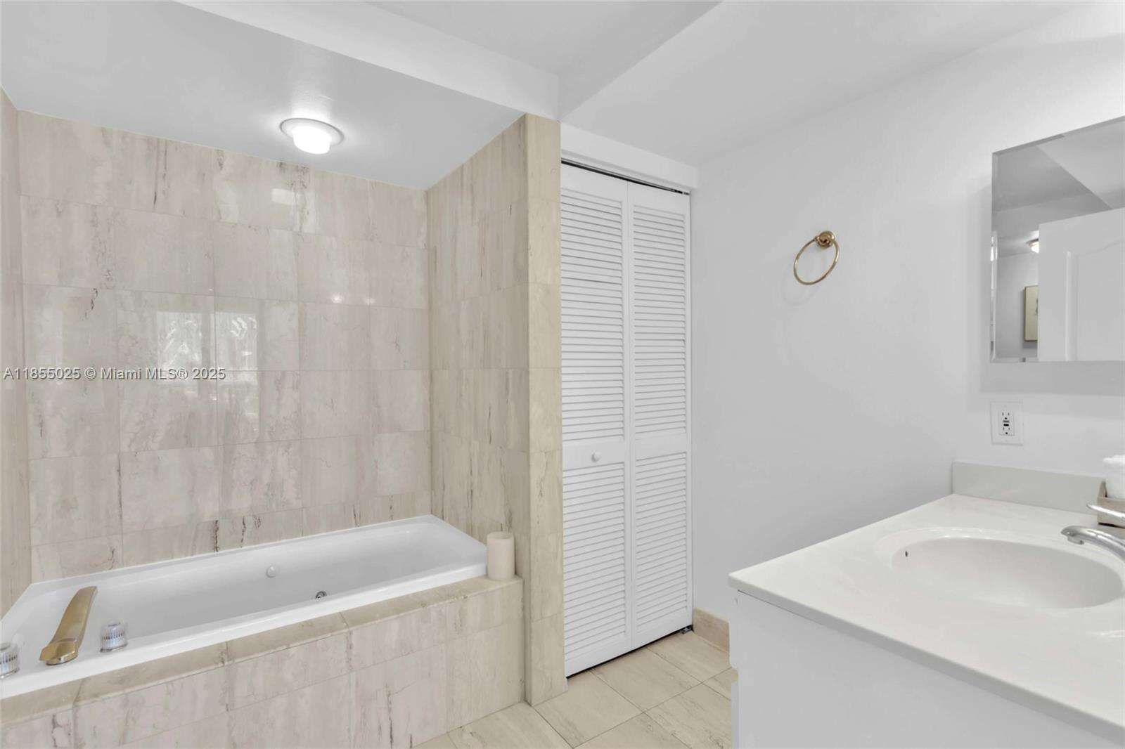 1800 Sunset Harbour Dr, Miami Beach, FL 33139 - For Sale photo 21
