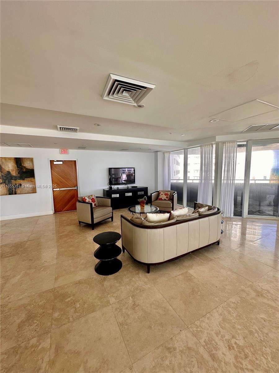 La Gorce Palace at 6301 Collins Ave, Miami Beach, FL 33141 - For Sale photo 21