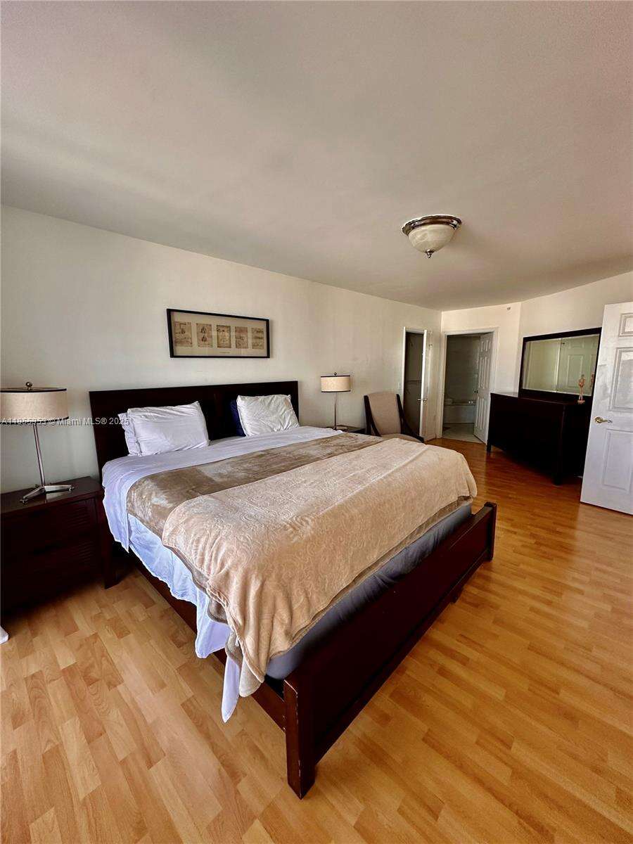 La Gorce Palace at 6301 Collins Ave, Miami Beach, FL 33141 - For Sale photo 7