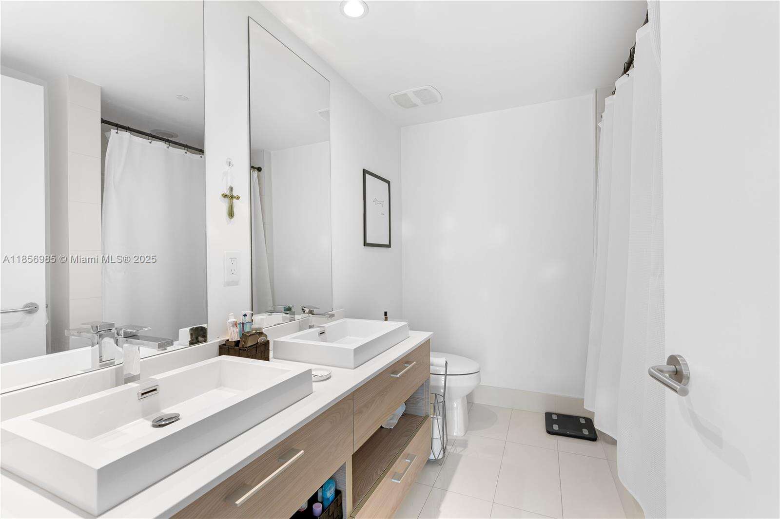Sls Brickell at 1300 Miami Ave, Miami, FL 33130 - For Sale photo 13