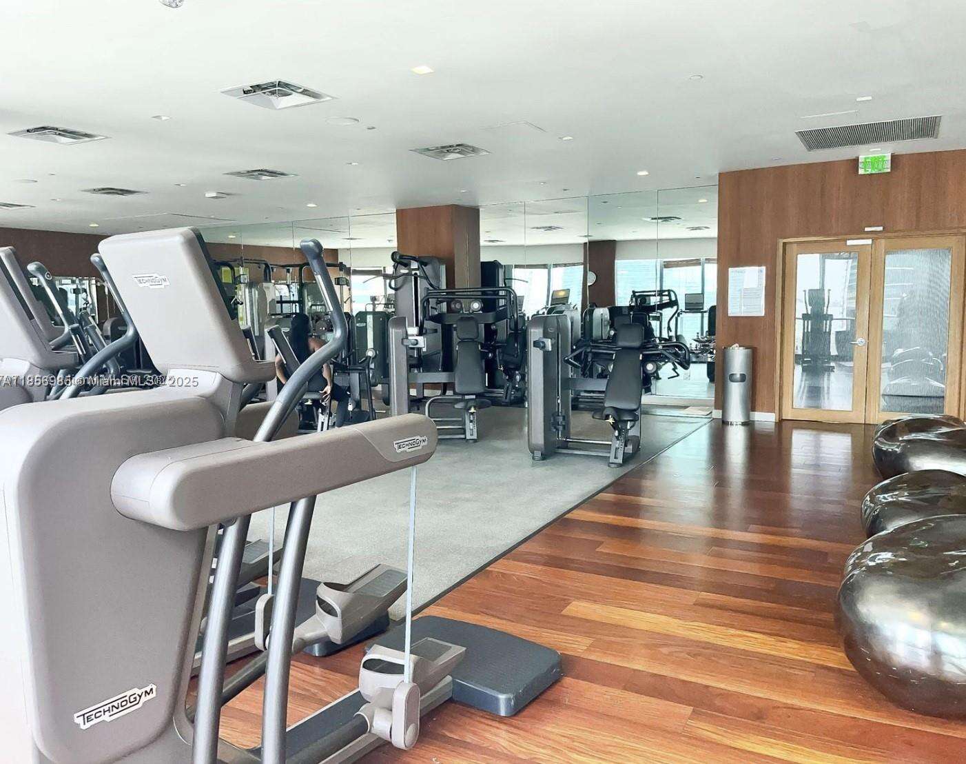 Sls Brickell at 1300 Miami Ave, Miami, FL 33130 - For Sale photo 21