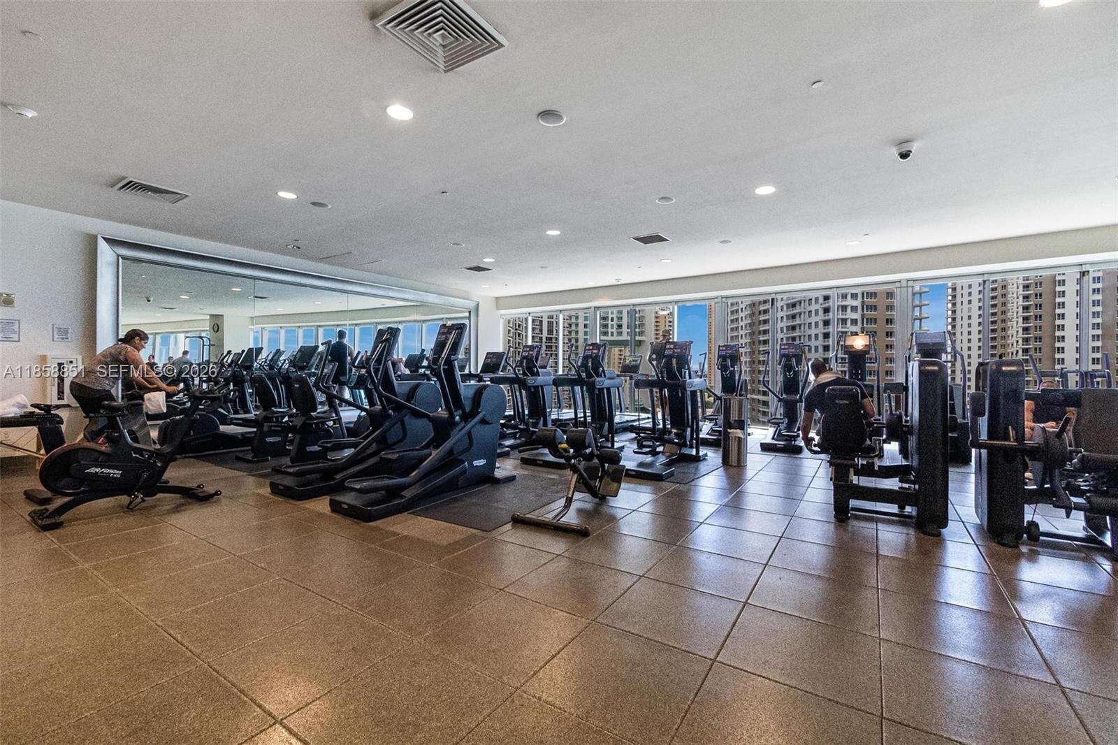 Icon Brickell 2 at 495 Brickell Ave, Miami, FL 33131 - For Sale photo 27
