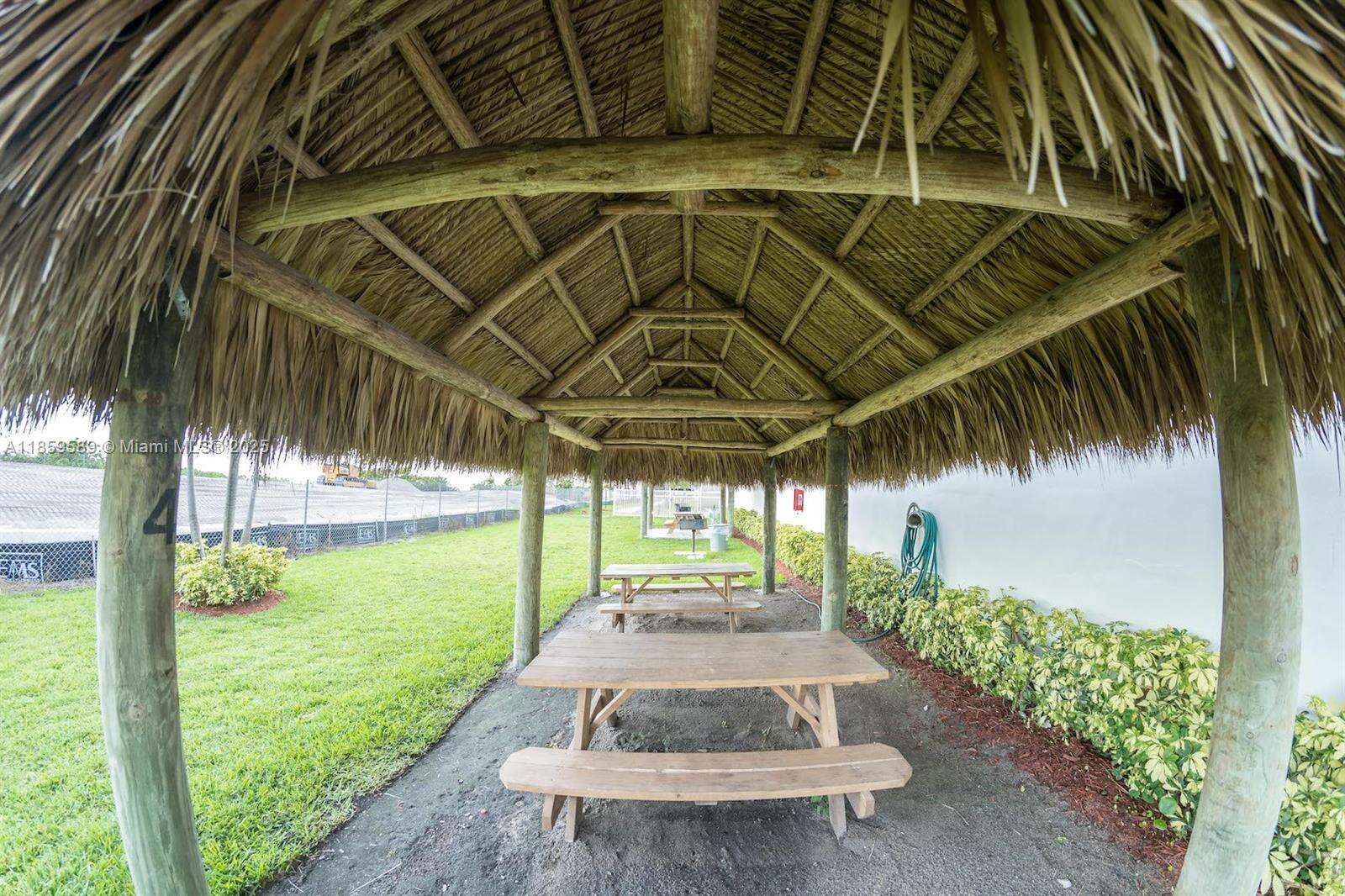 The Pavilion at 5601 Collins Ave, Miami Beach, FL 33140 - For Sale photo 39