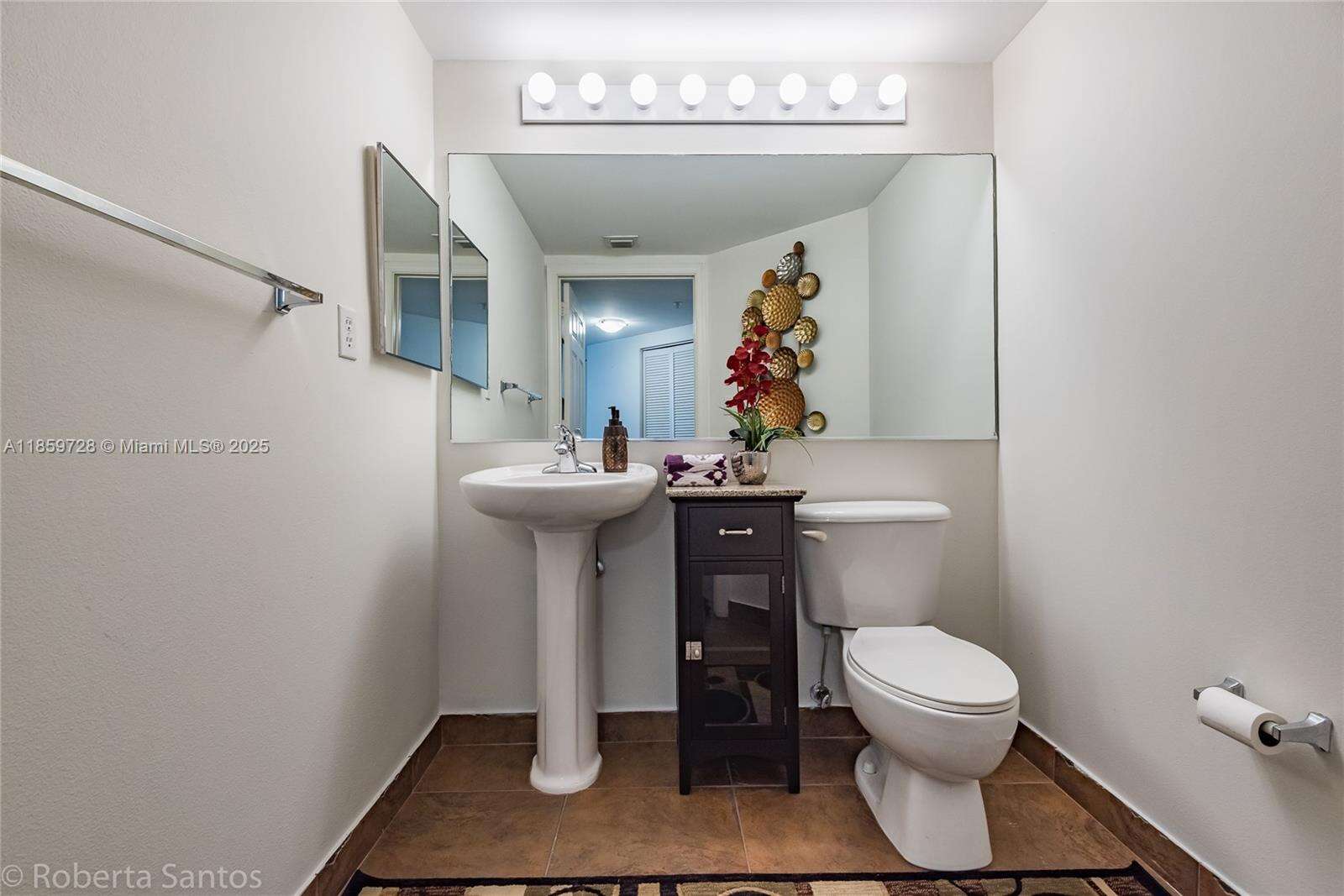 2080 Ocean Dr, Hallandale Beach, FL 33009 - For Sale photo 12