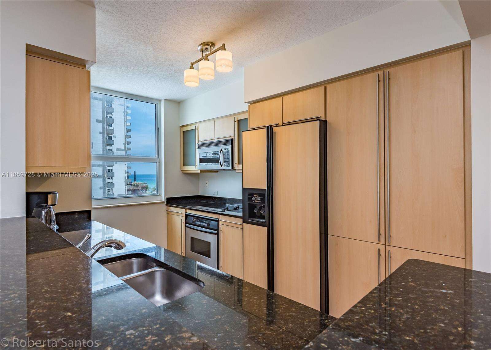2080 Ocean Dr, Hallandale Beach, FL 33009 - For Sale photo 16