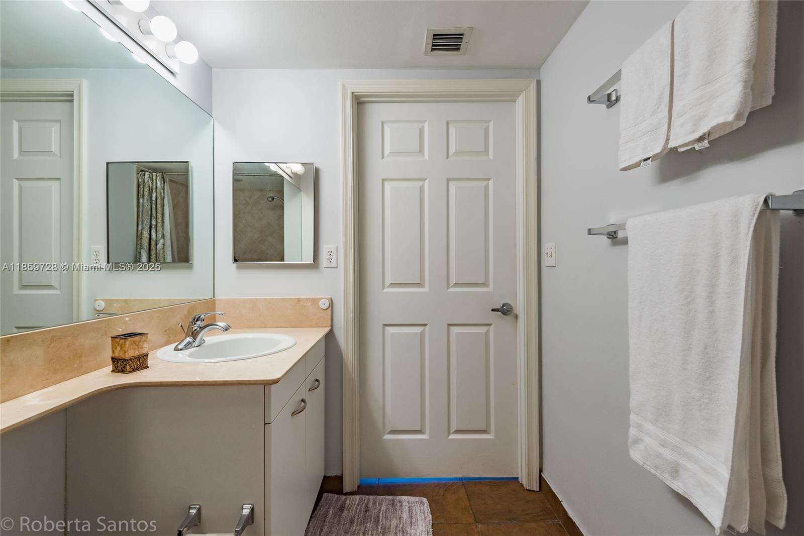 2080 Ocean Dr, Hallandale Beach, FL 33009 - For Sale photo 30