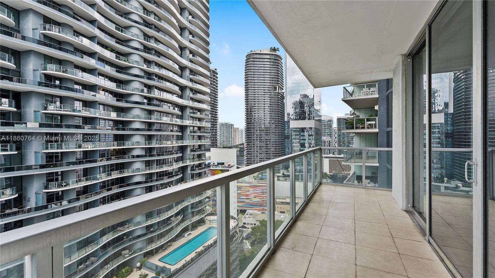 1060 Brickell at 1050 Brickell Ave, Miami, FL 33131 - For Sale photo 2