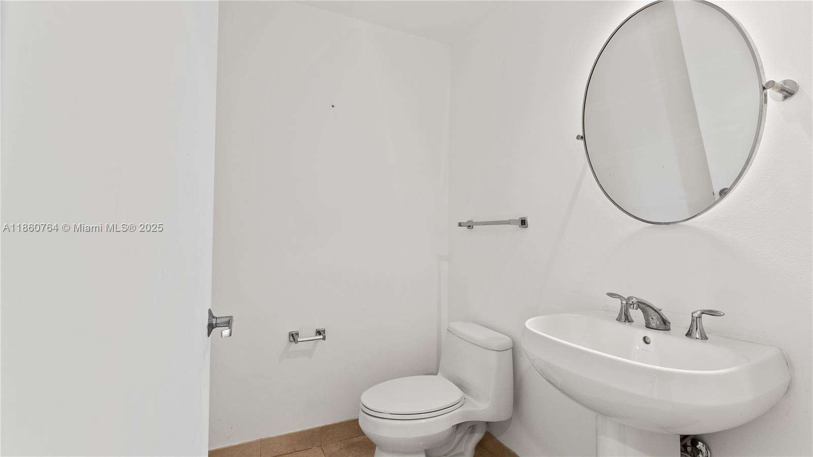 1060 Brickell at 1050 Brickell Ave, Miami, FL 33131 - For Sale photo 18