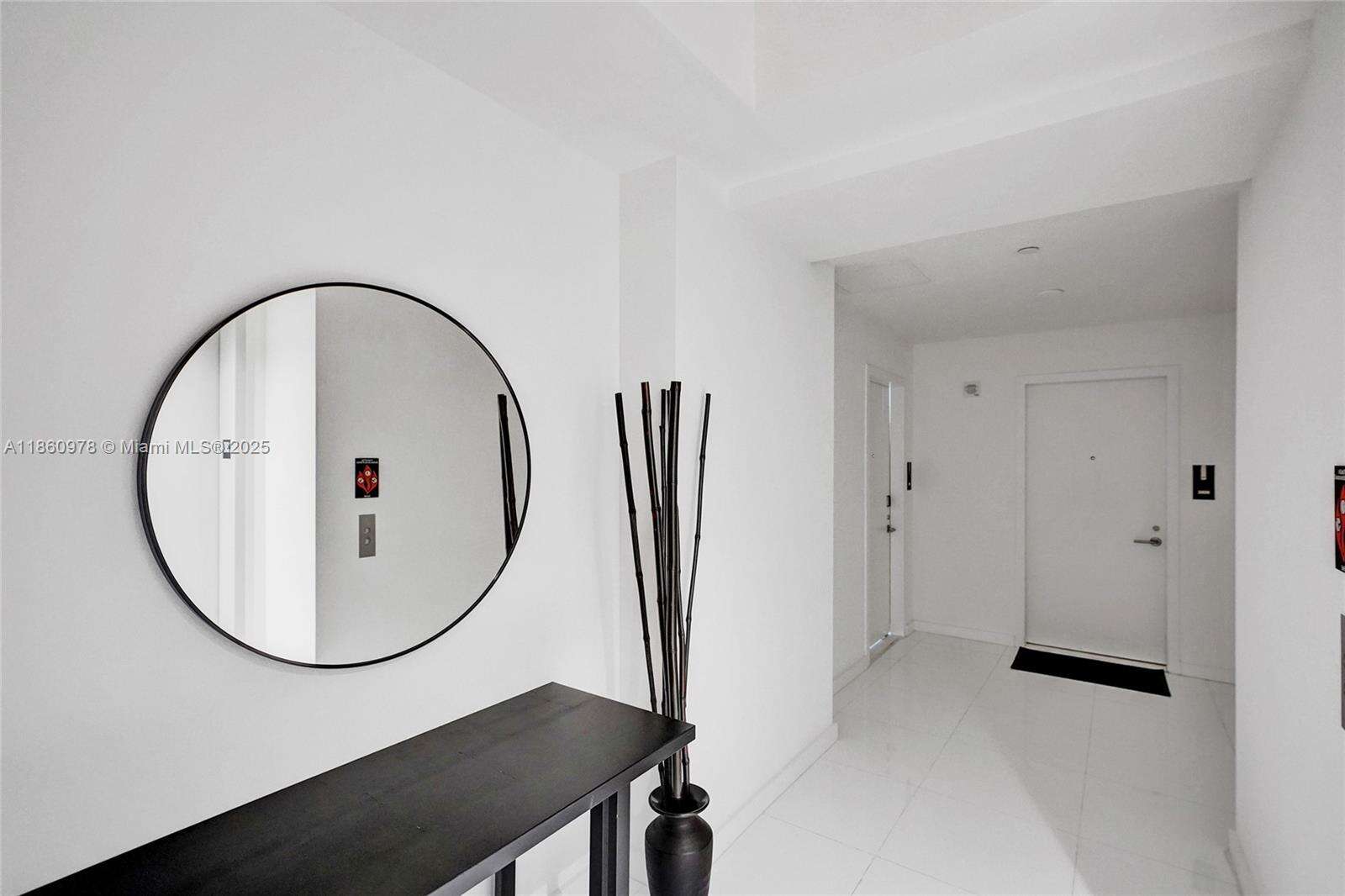 Paramount Miami Worldcenter at 851 1 Ave, Miami, FL 33132 - For Sale photo 2