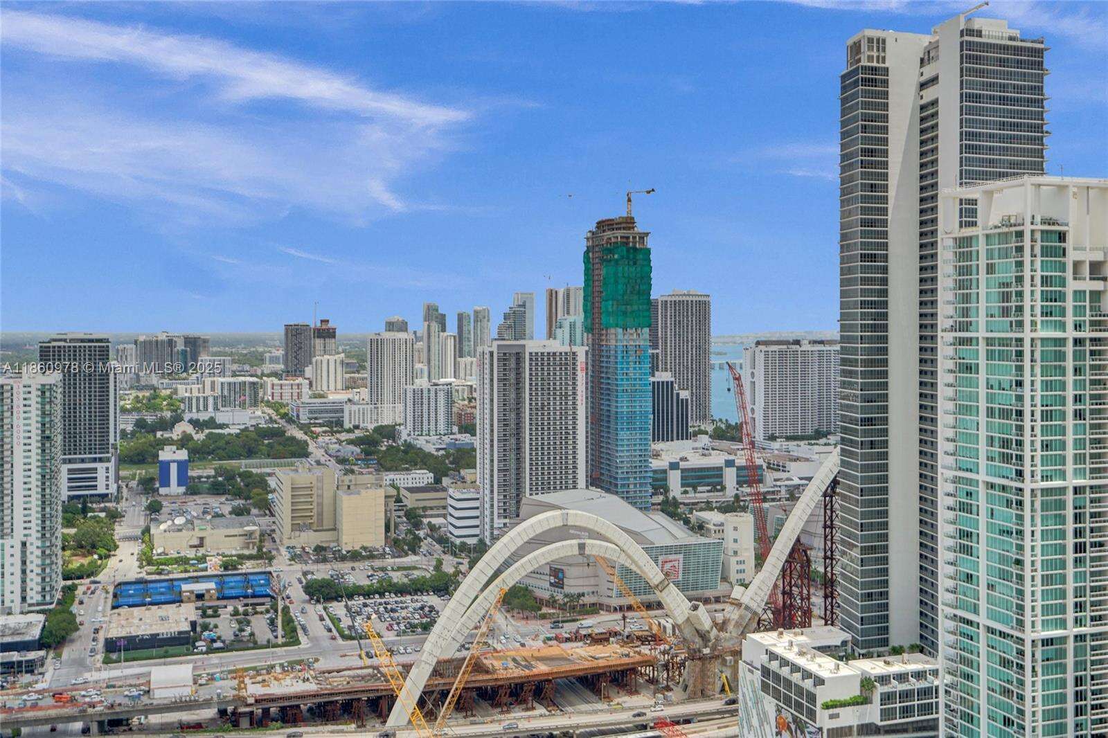 Paramount Miami Worldcenter at 851 1 Ave, Miami, FL 33132 - For Sale photo 19