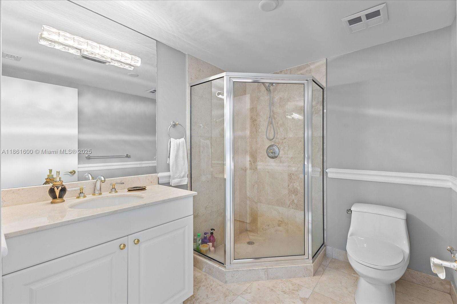 HAMPTONS SOUTH - 20201 Country Club Dr, Aventura, FL 33180 | Picture 21