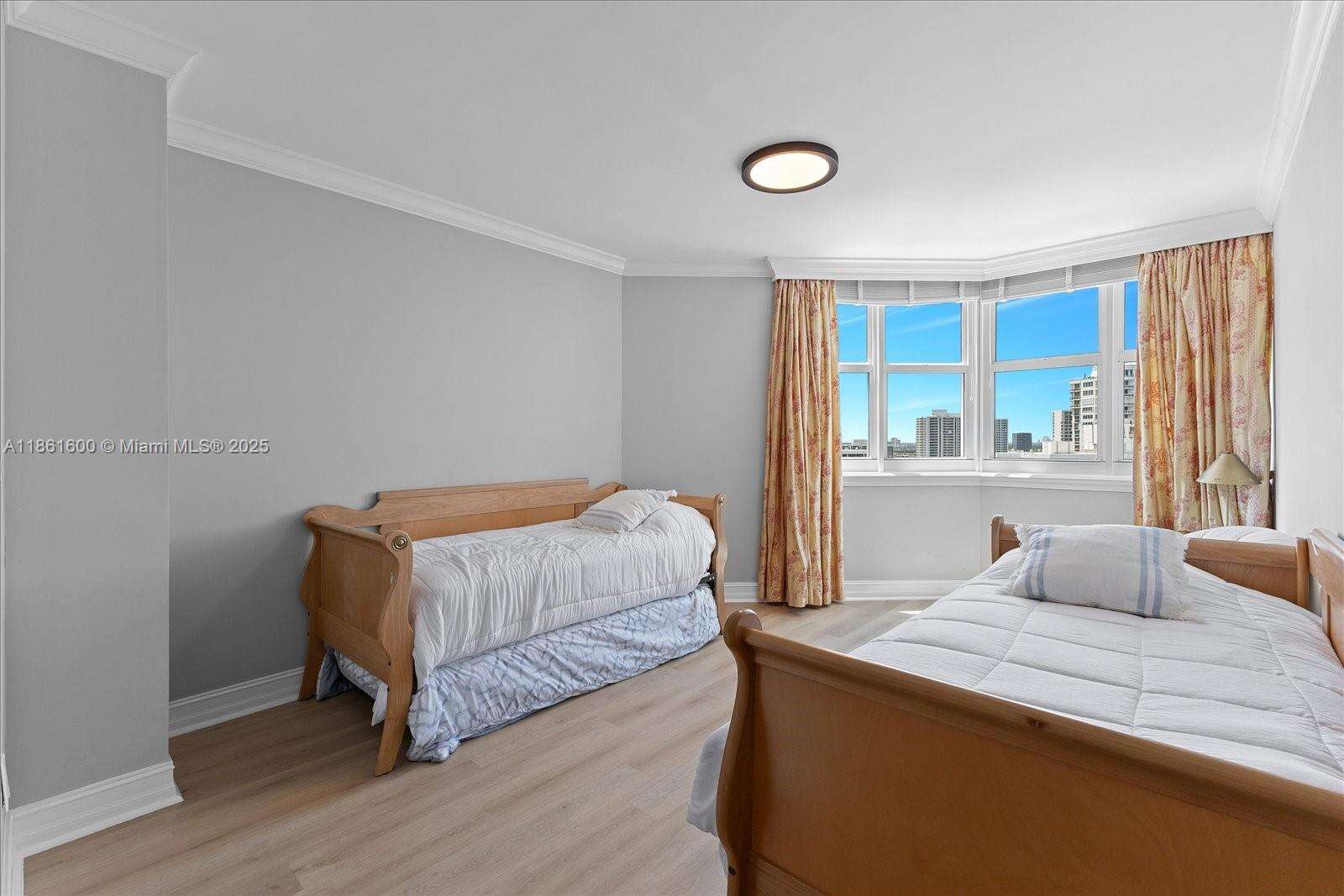 HAMPTONS SOUTH - 20201 Country Club Dr, Aventura, FL 33180 | Picture 32