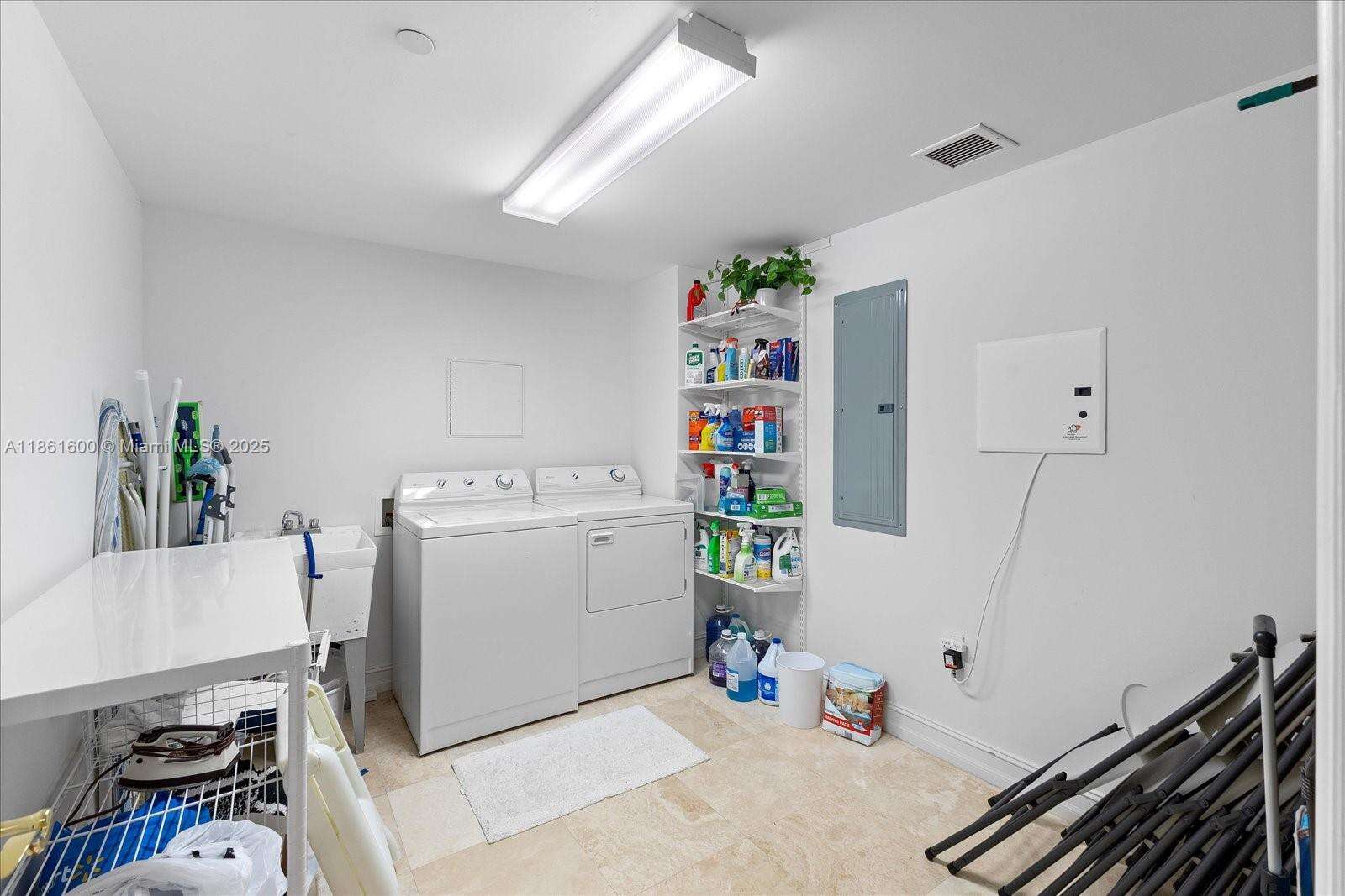 HAMPTONS SOUTH - 20201 Country Club Dr, Aventura, FL 33180 | Picture 35