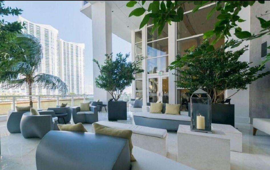 Carbonell at 901 Brickell Key Blvd, Miami, FL 33131 - For Sale photo 12