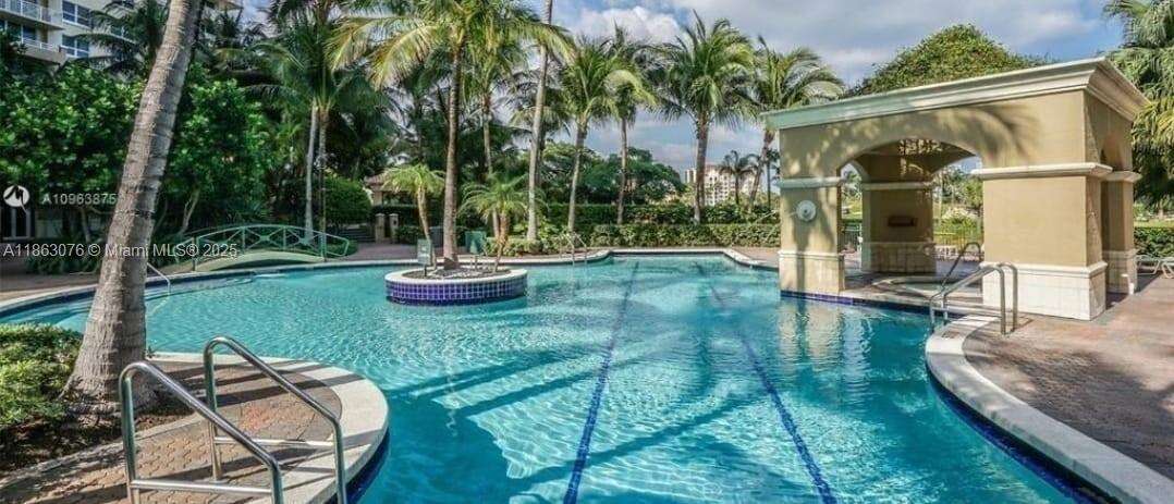 Turnberry On The Green at 19501 Country Club Dr, Aventura, FL 33180 - For Sale photo 13