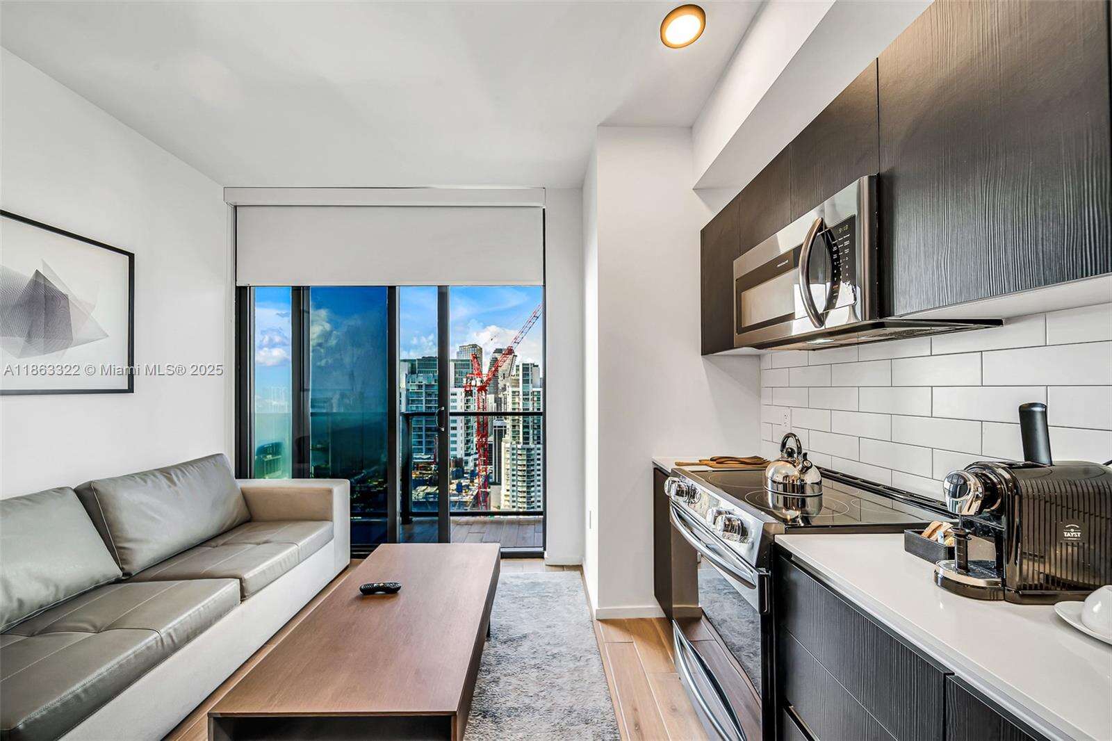 The Elser at 398 5, Miami, FL 33132 - For Sale photo 5