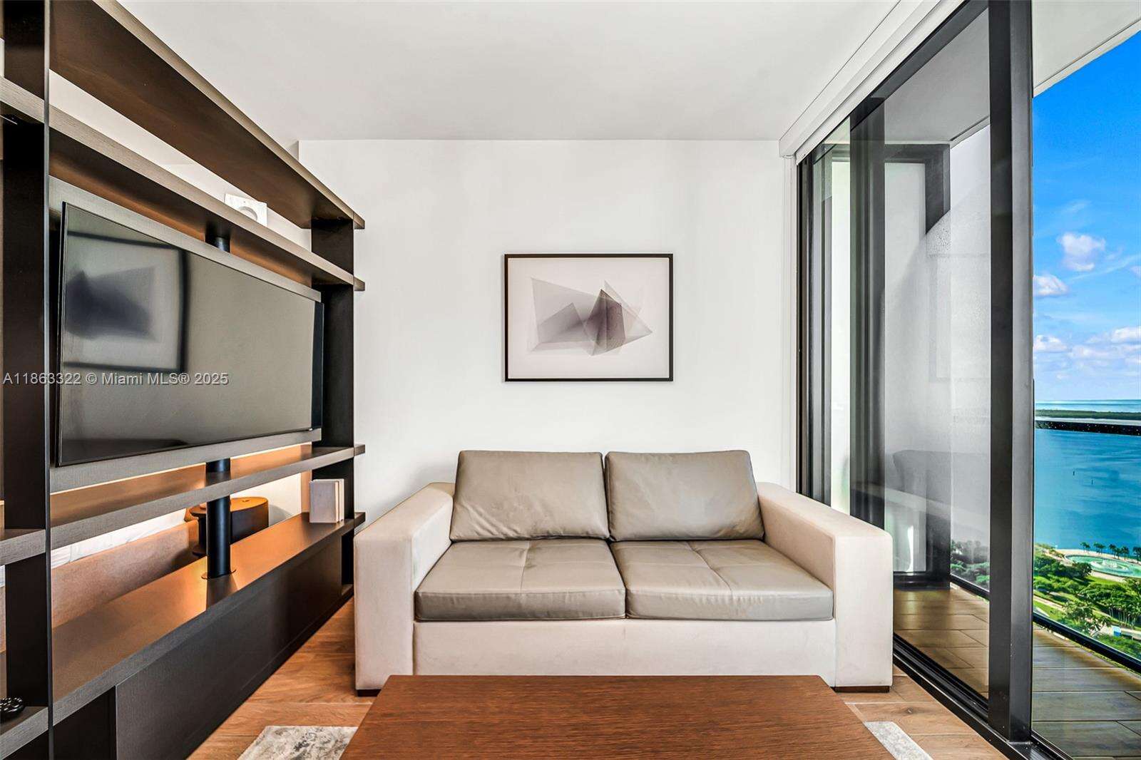 The Elser at 398 5, Miami, FL 33132 - For Sale photo 7