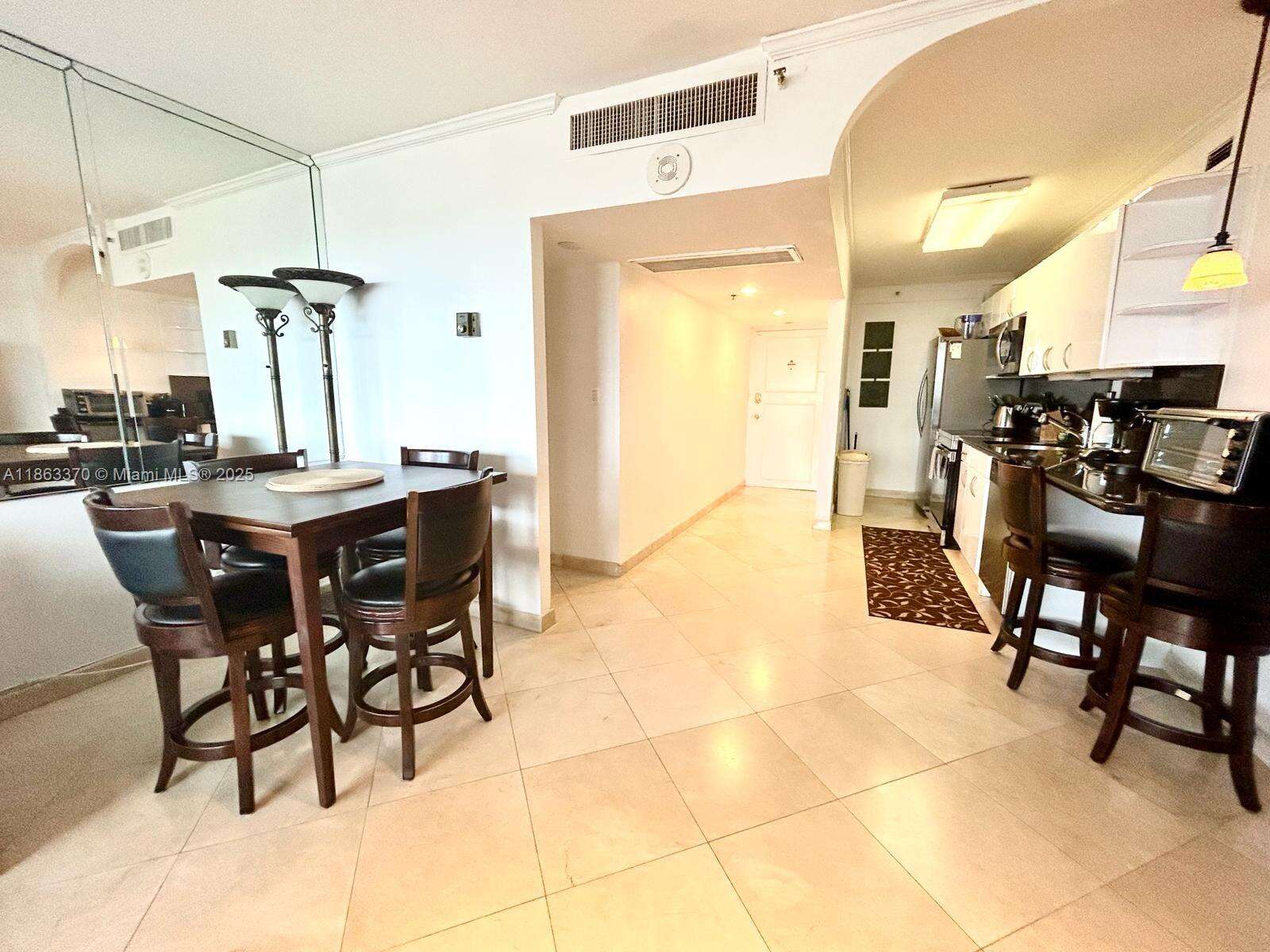 Decoplage at 100 Lincoln Rd, Miami Beach, FL 33139 - For Sale photo 3