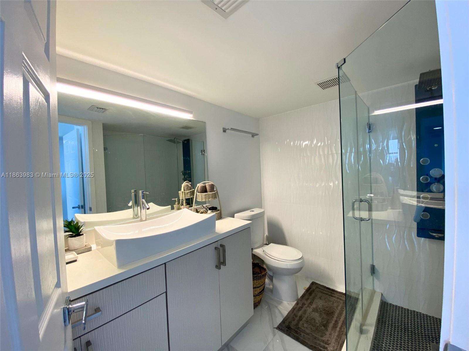 Mystic Pointe Tower 500 at 3530 Mystic Pointe Dr, Aventura, FL 33180 - For Sale photo 17