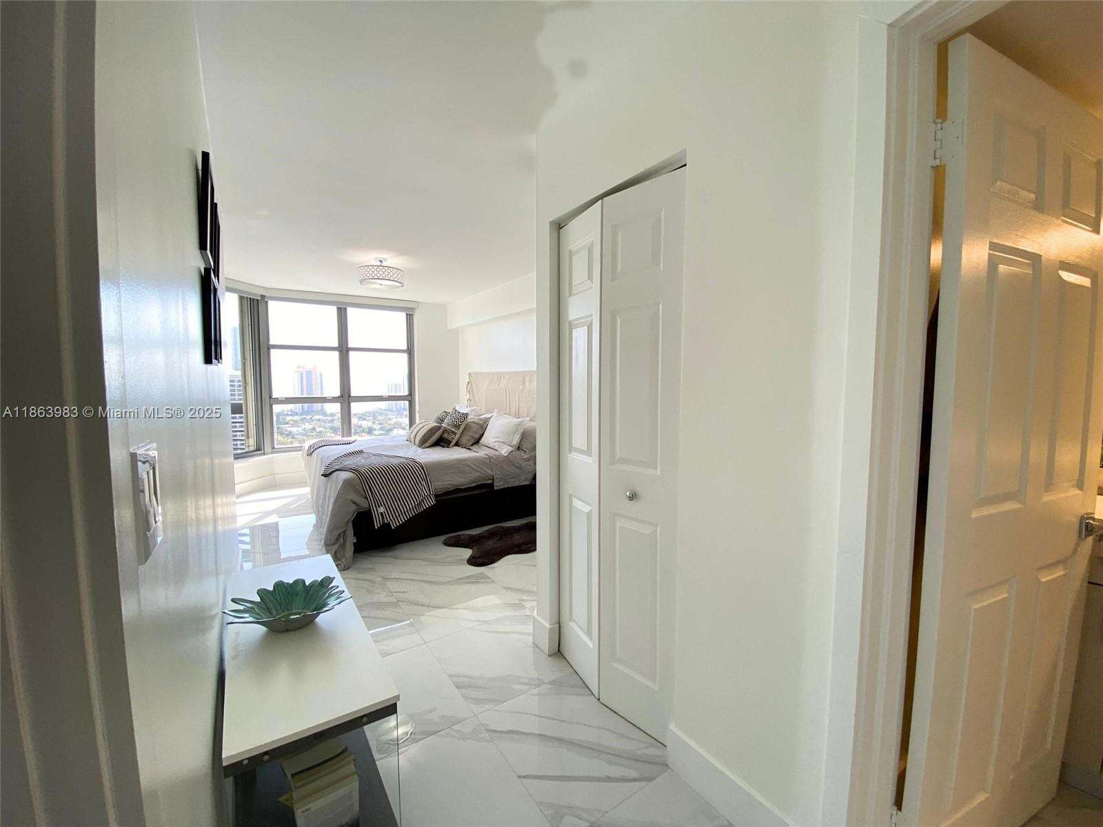 Mystic Pointe Tower 500 at 3530 Mystic Pointe Dr, Aventura, FL 33180 - For Sale photo 18