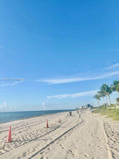 Arlen House at 100 Bayview Dr, Sunny Isles Beach, FL 33160 - For Sale photo 25