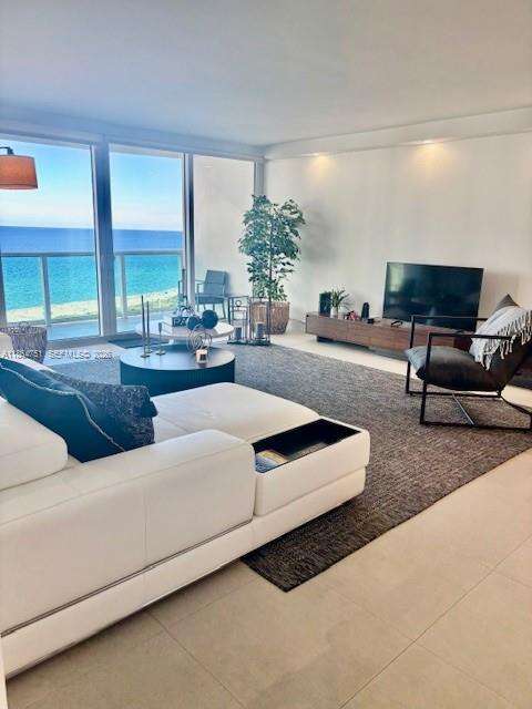 Arlen House at 100 Bayview Dr, Sunny Isles Beach, FL 33160 - For Sale photo 4