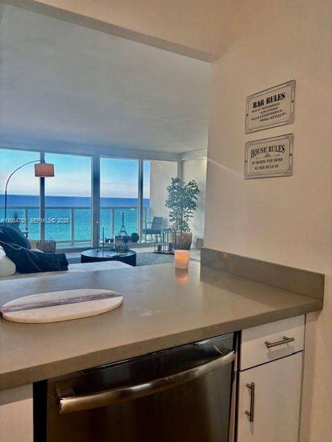 Arlen House at 100 Bayview Dr, Sunny Isles Beach, FL 33160 - For Sale photo 6