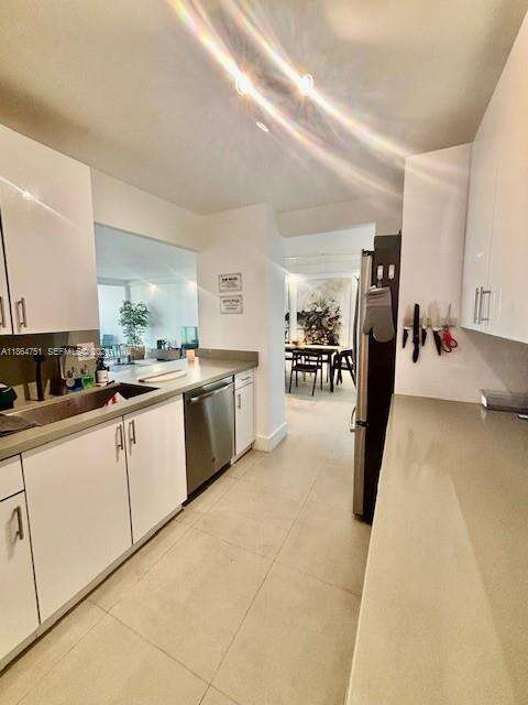 Arlen House at 100 Bayview Dr, Sunny Isles Beach, FL 33160 - For Sale photo 9