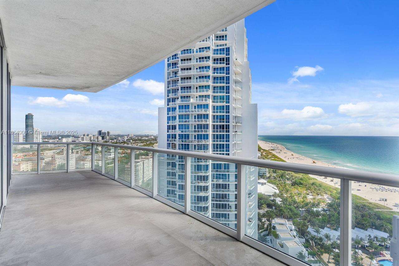 CONTINUUM ON SOUTH BEACH CONDO THE SOUTH TOWER - 100 Pointe Dr, Miami Beach, FL 33139 | Picture 14