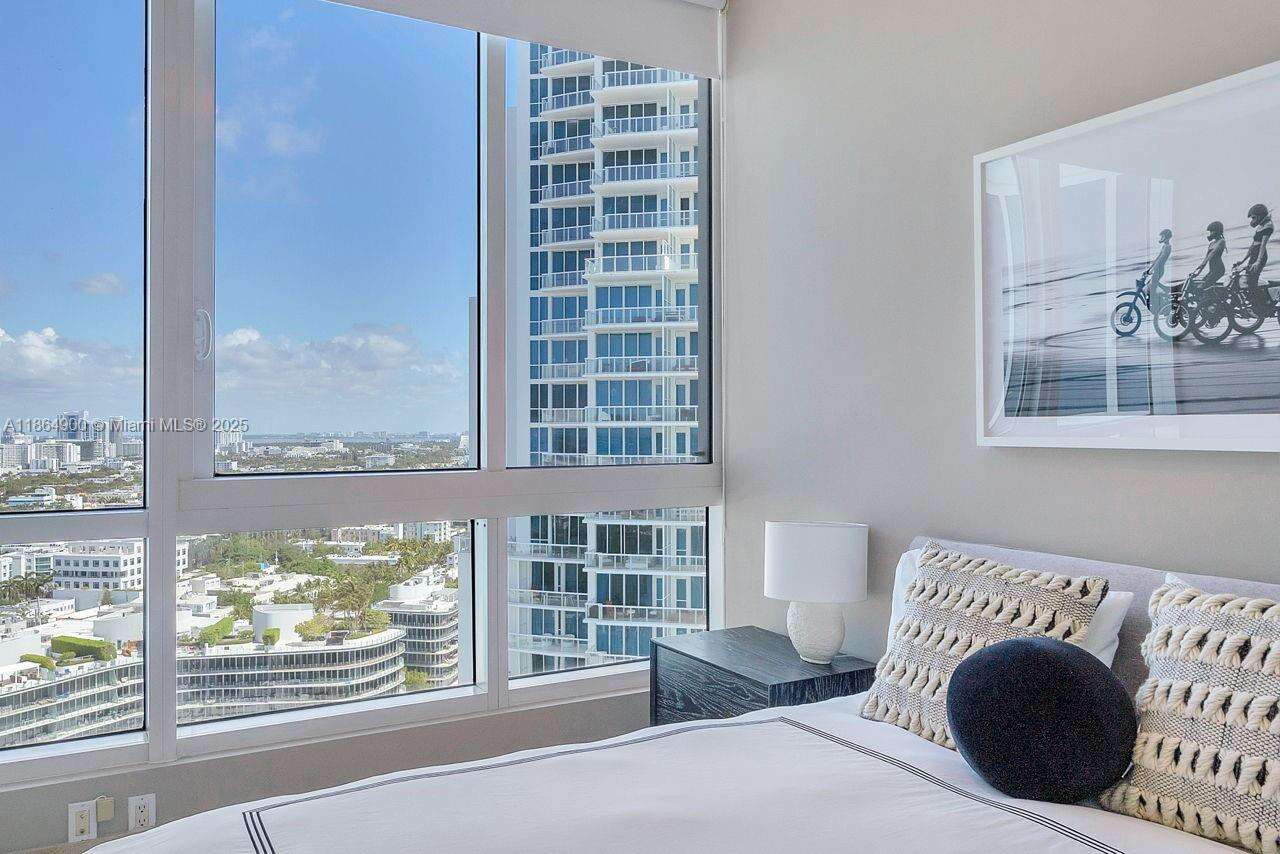 CONTINUUM ON SOUTH BEACH CONDO THE SOUTH TOWER - 100 Pointe Dr, Miami Beach, FL 33139 | Picture 19