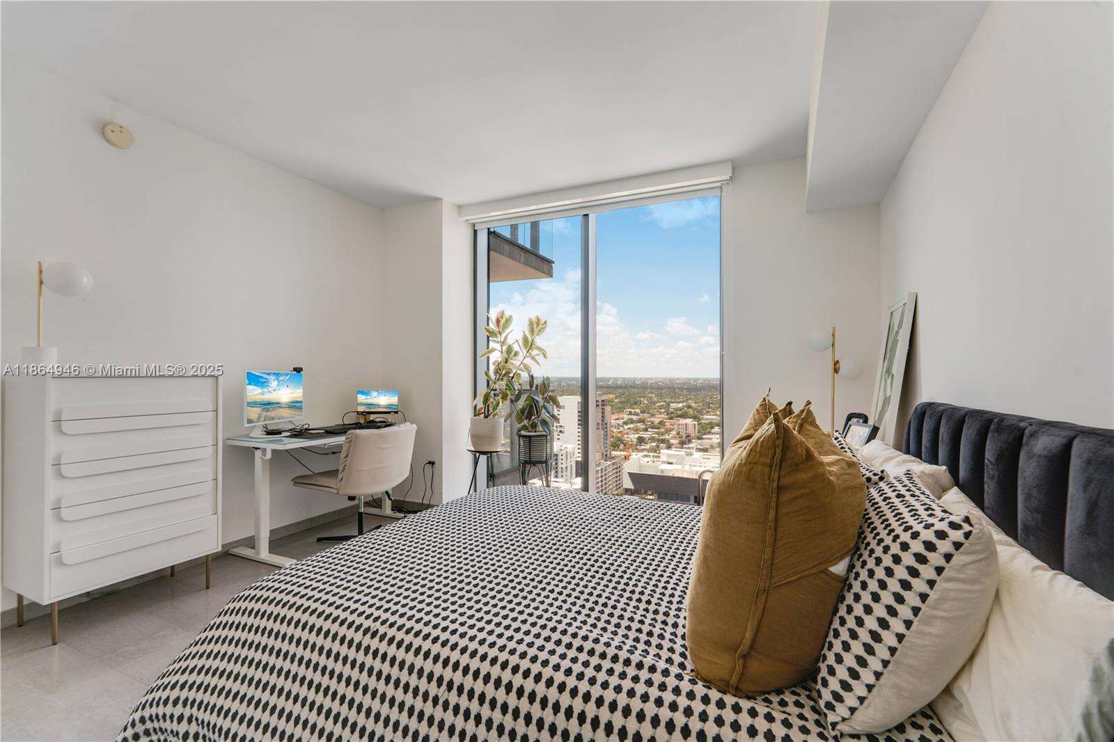 RISE - 88 7 St, Miami, FL 33130 | Picture 9