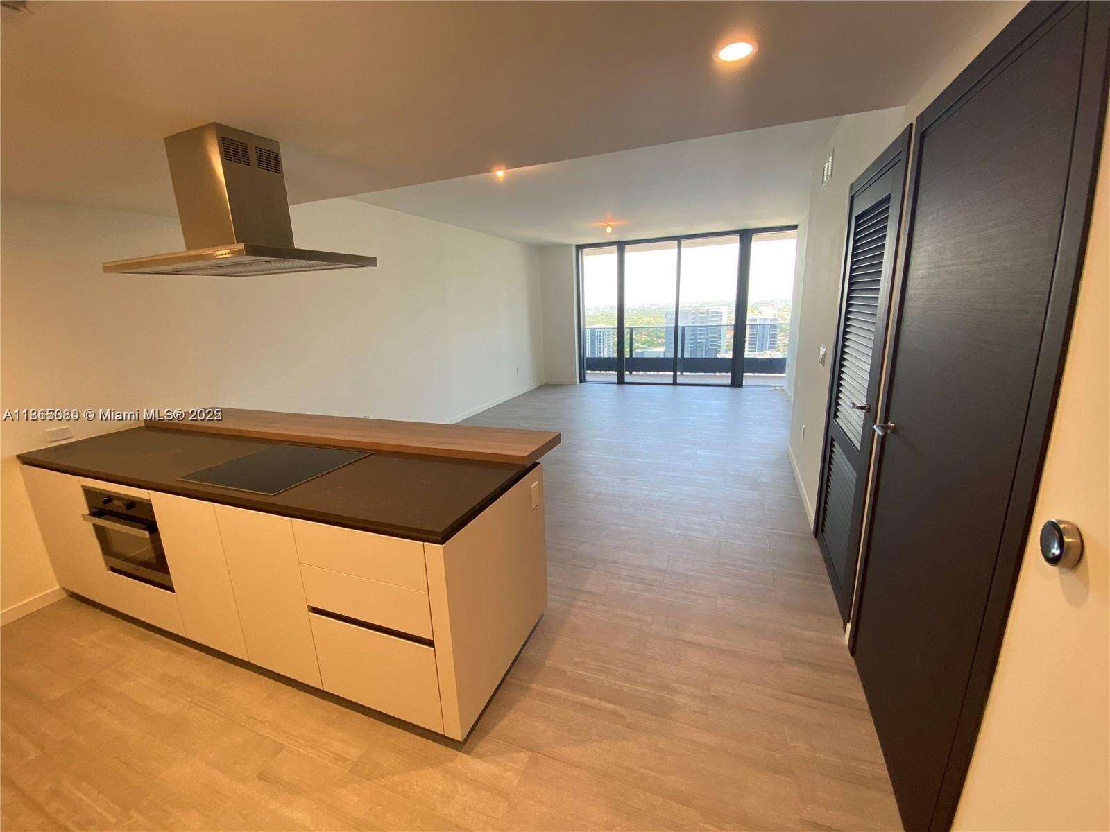 Brickell Flatiron at 1000 Brickell Plz, Miami, FL 33131 - For Sale photo 3
