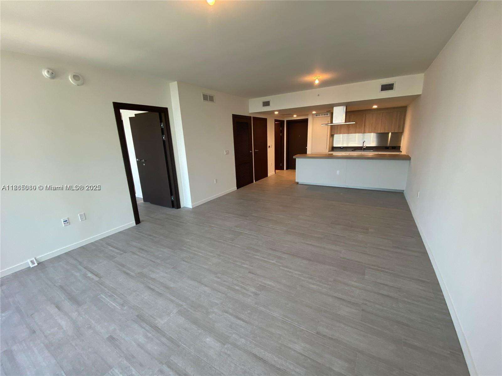 Brickell Flatiron at 1000 Brickell Plz, Miami, FL 33131 - For Sale photo 9