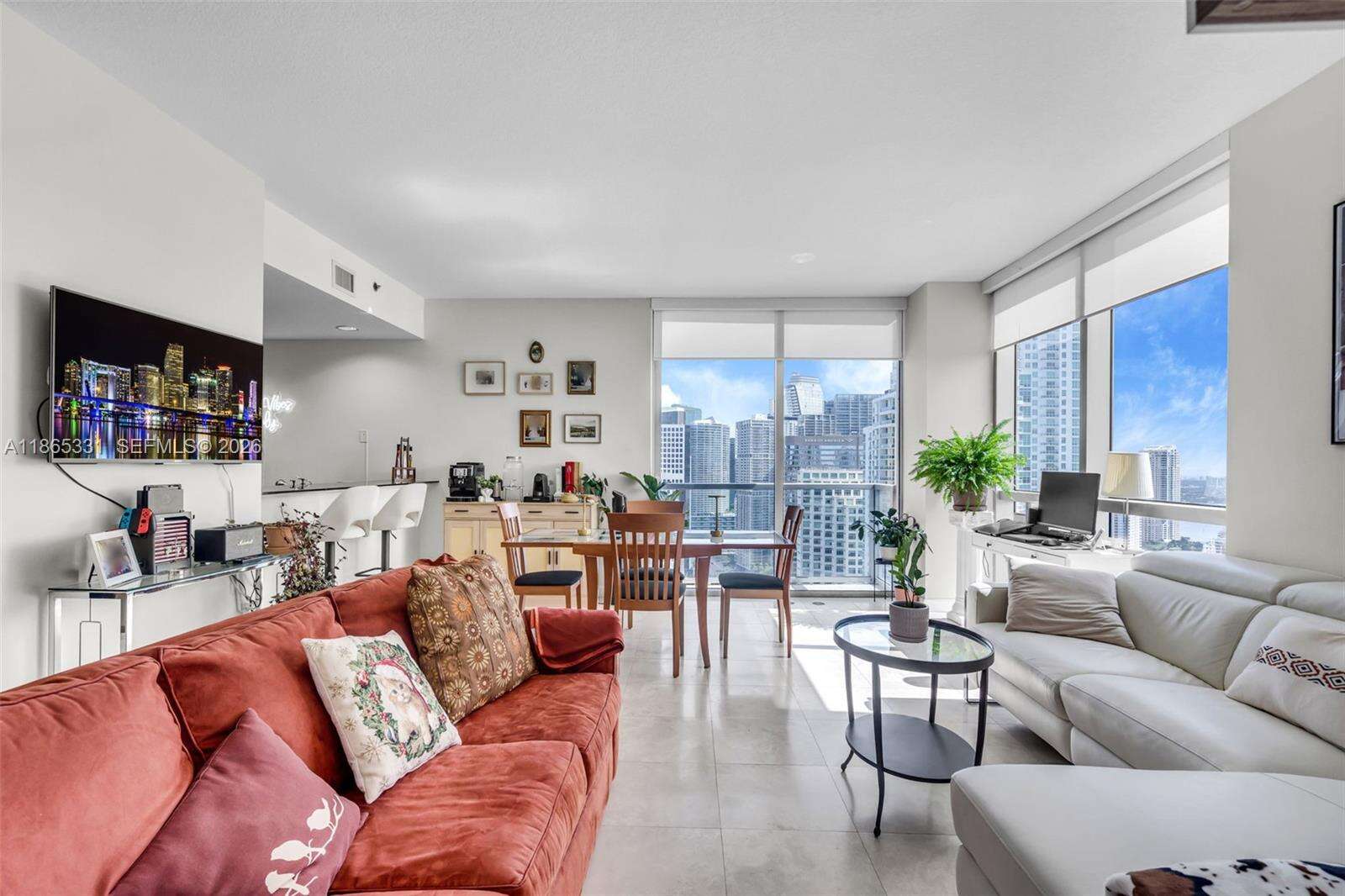 1060 Brickell at 1060 Brickell Ave, Miami, FL 33131 - For Sale photo 2