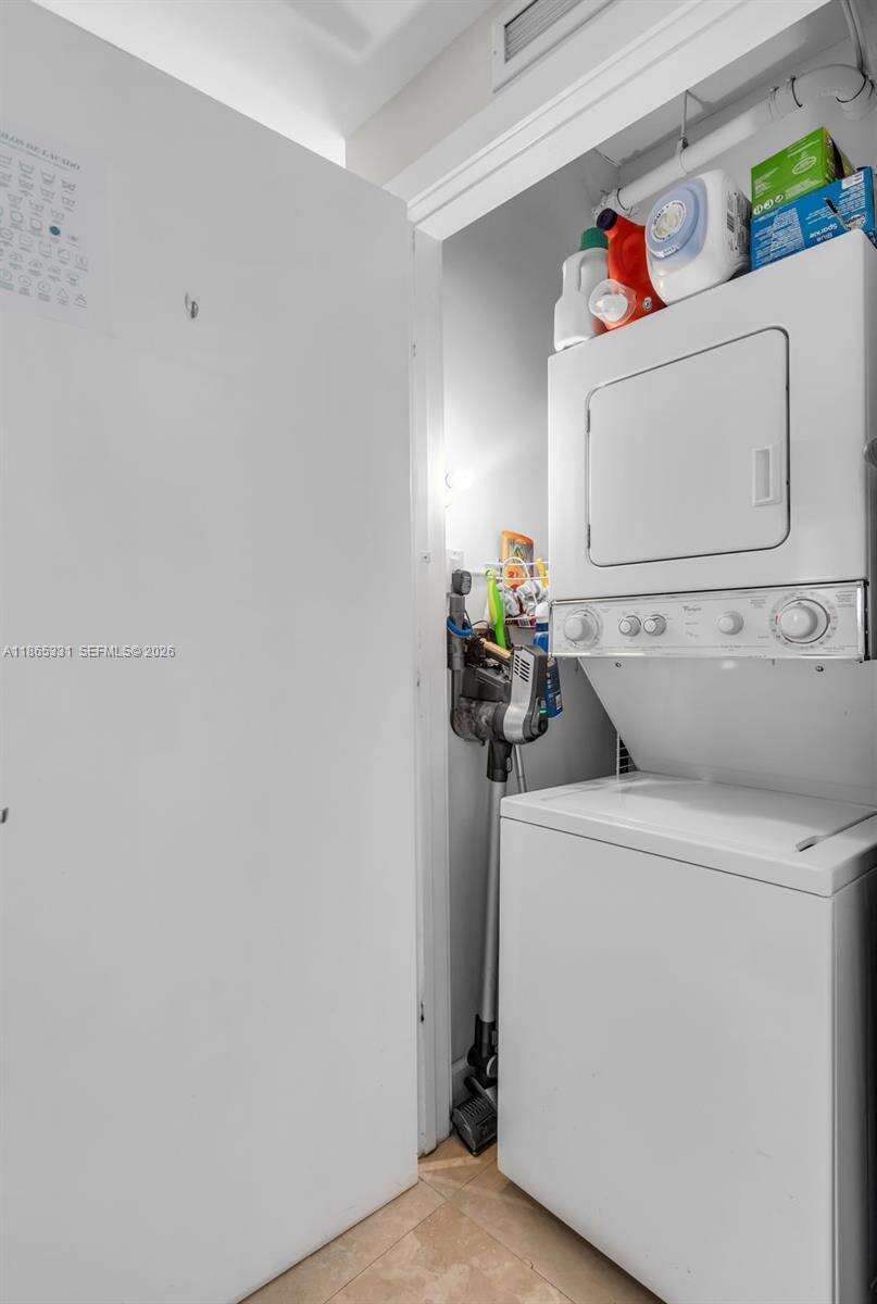 1060 Brickell at 1060 Brickell Ave, Miami, FL 33131 - For Sale photo 12