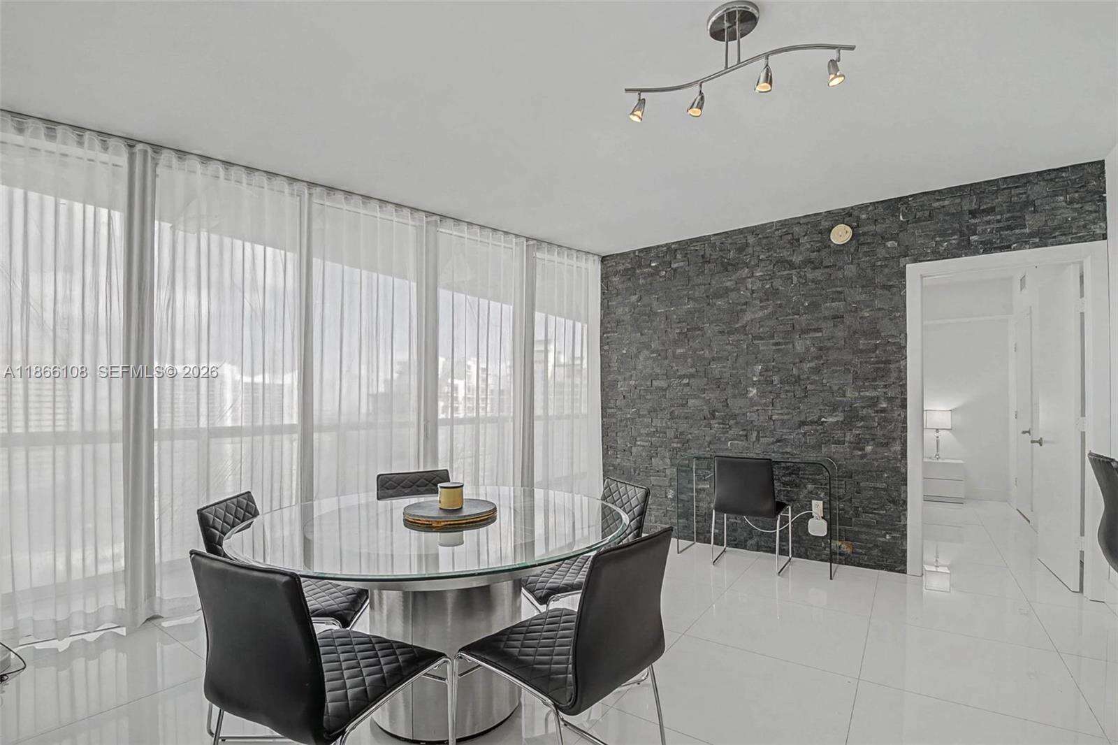 ICON BRICKELL NO TWO - 495 Brickell Ave, Miami, FL 33131 | Picture 23