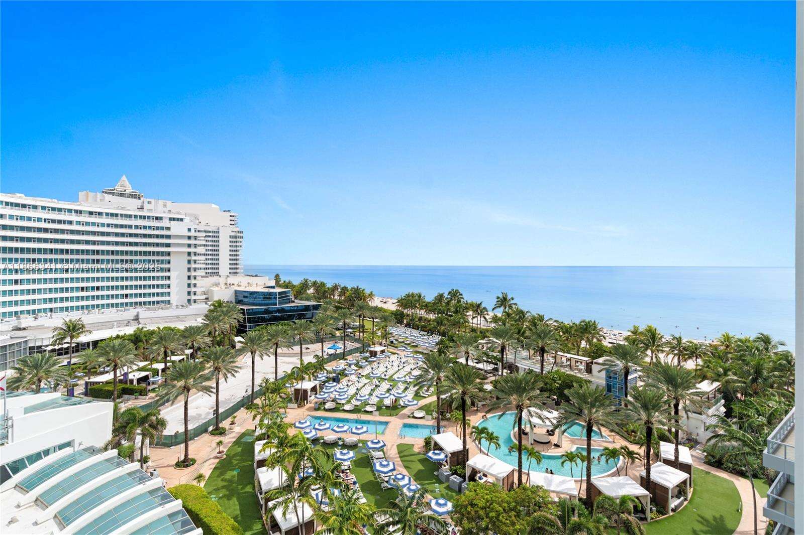 FONTAINEBLEAU III OCEAN CLUB - 4391 Collins Ave, Miami Beach, FL 33140 | Picture 1