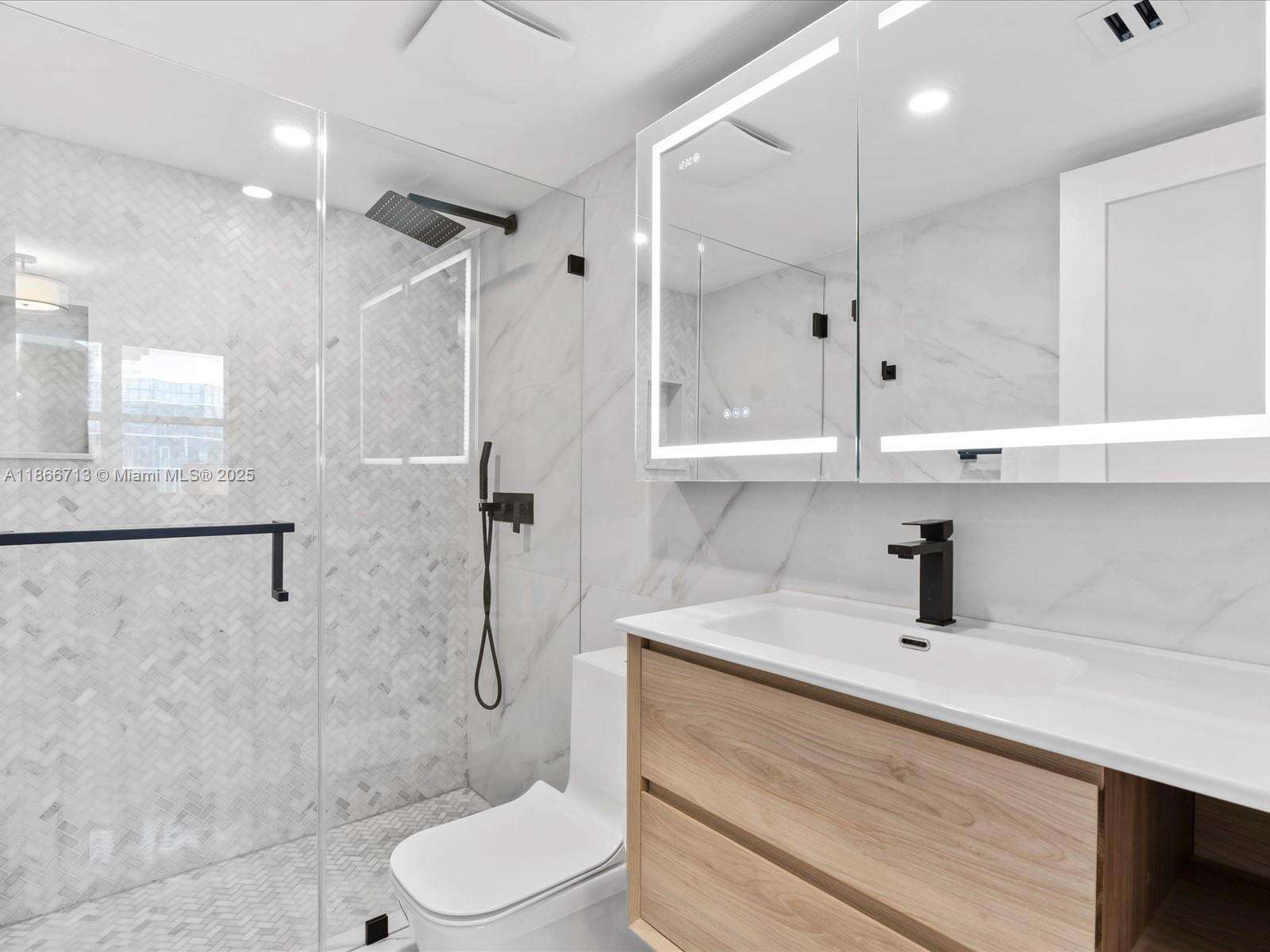 Isola at 770 Claughton Island Dr, Miami, FL 33131 - For Sale photo 18
