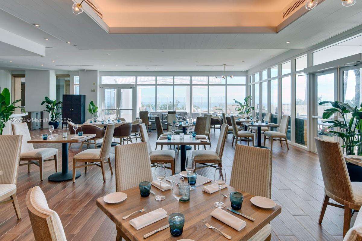 Central Carillon at 6801 Collins Ave, Miami Beach, FL 33141 - For Sale photo 23