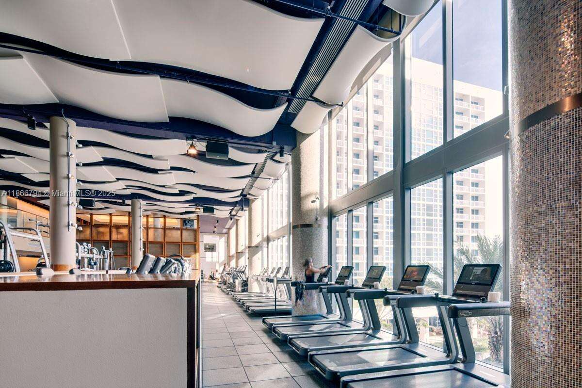 Central Carillon at 6801 Collins Ave, Miami Beach, FL 33141 - For Sale photo 24