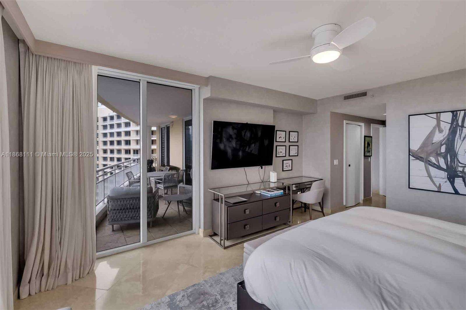 THREE TEQUESTA POINT - 848 Brickell Key Dr, Miami, FL 33131 | Picture 16