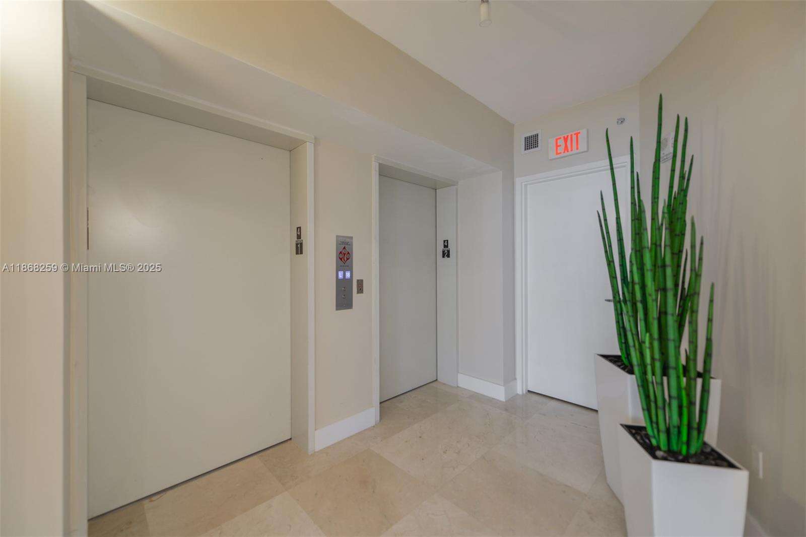 OCEAN PALMS - 3101 Ocean Dr, Hollywood, FL 33019 | Picture 2