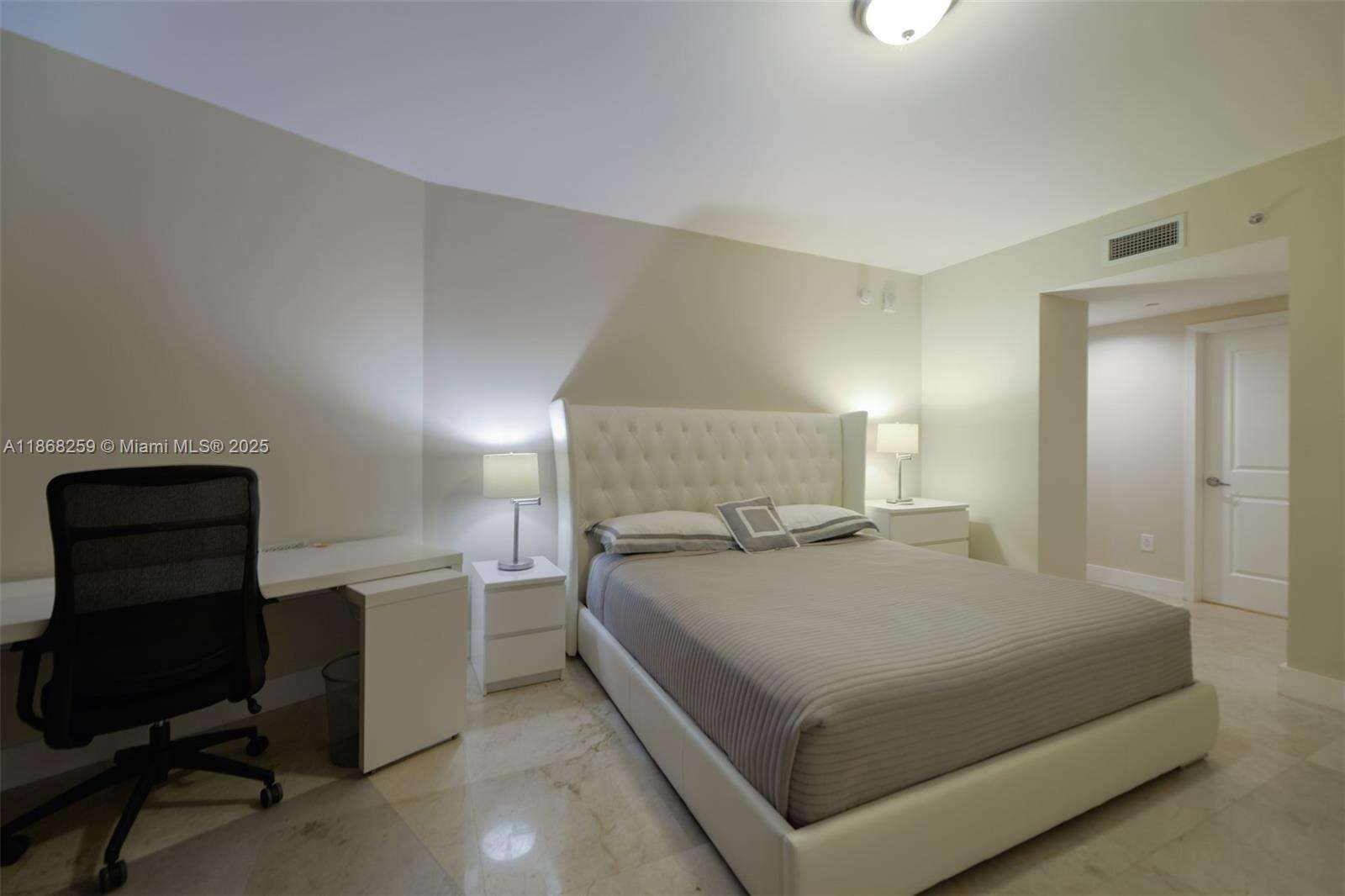 OCEAN PALMS - 3101 Ocean Dr, Hollywood, FL 33019 | Picture 18