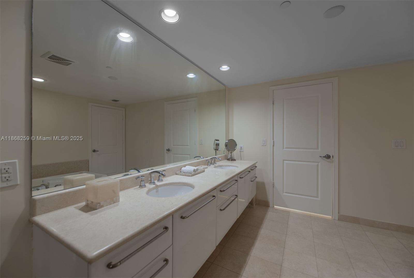 OCEAN PALMS - 3101 Ocean Dr, Hollywood, FL 33019 | Picture 20