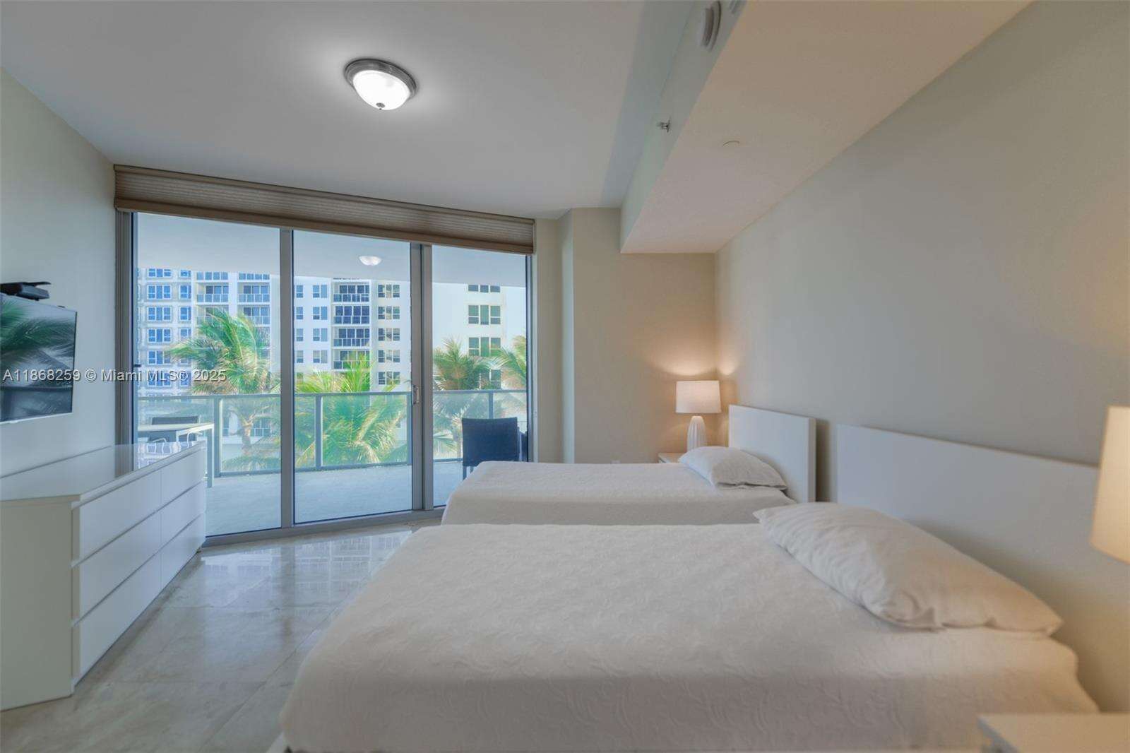 OCEAN PALMS - 3101 Ocean Dr, Hollywood, FL 33019 | Picture 24