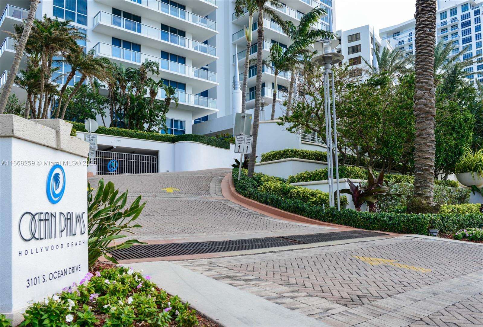 OCEAN PALMS - 3101 Ocean Dr, Hollywood, FL 33019 | Picture 37
