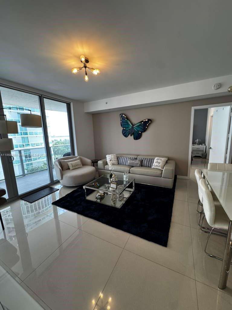 Aria On The Bay at 488 18th St, Miami, FL 33132 - For Sale photo 3