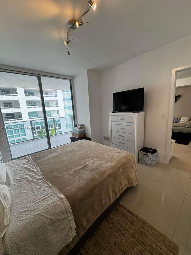 Aria On The Bay at 488 18th St, Miami, FL 33132 - For Sale photo 6
