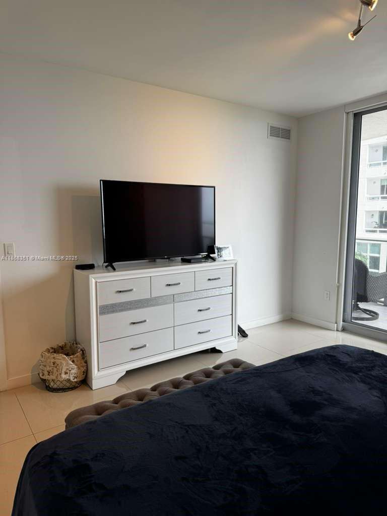 Aria On The Bay at 488 18th St, Miami, FL 33132 - For Sale photo 7