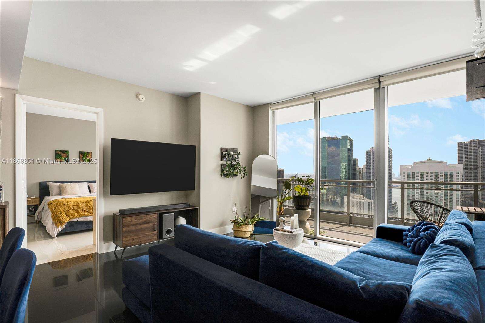 Mint at 92 3 St, Miami, FL 33130 - For Sale photo 2